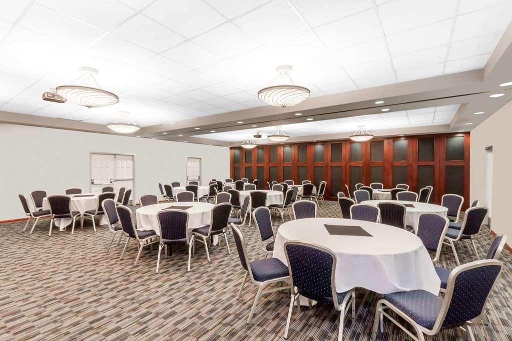 Doubletree By Hilton Palmdale, Ca
